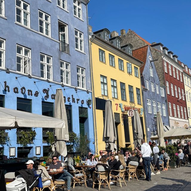 Nyhavn canal side town 🍻🦐🦪⛴️