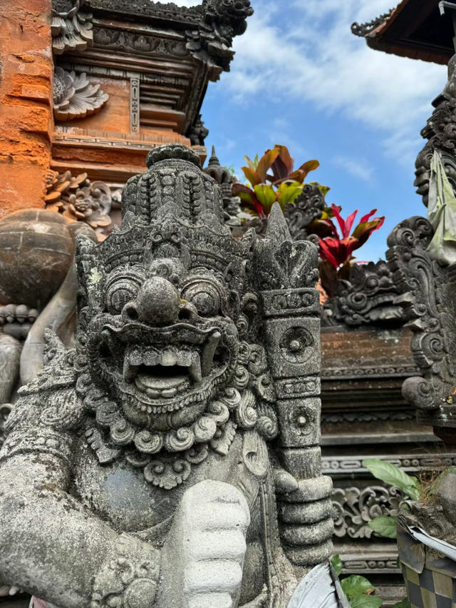 Ubud Palace in Bali Indonesia 🇮🇩 