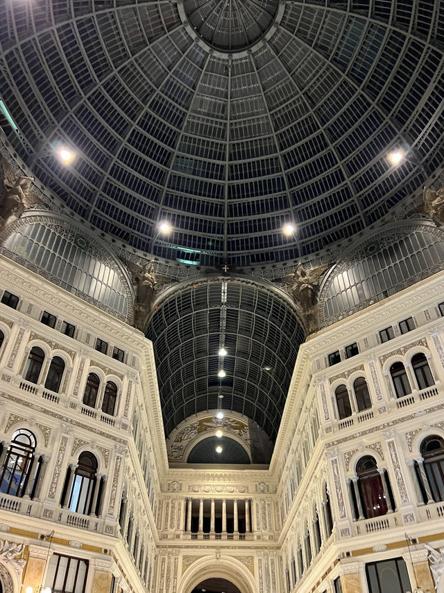 나폴리 Galleria Unberto 1 나폴리 Galleria Unberto 1