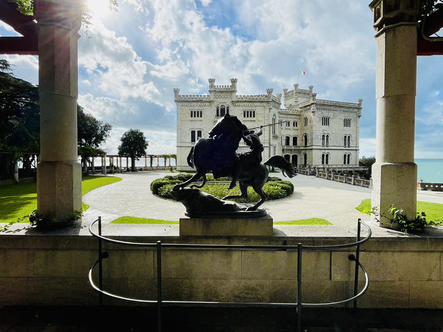 Castello di Miramare 👑