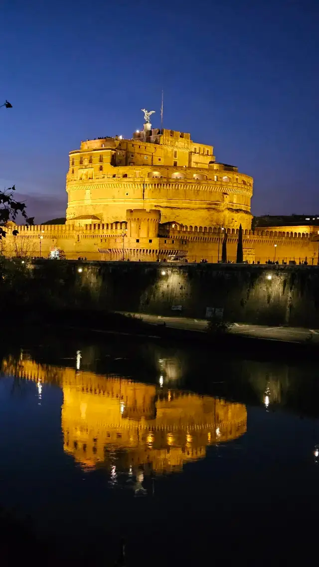 📍 What to Know Before Visiting Rome at Night 🌙🏛️