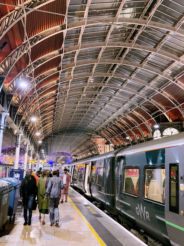 Oxford to Paddington: A First-Class Commute with a View