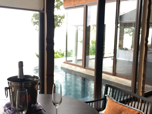 รีวิว Pool Villa ศรีพันวา (Sri Panwa Pool Villa) 