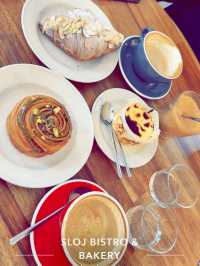 A Beautiful Blend of History, Architecture & Café Culture ☕✨