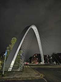 Nightfall at Manchester Metropolitan – A Campus That Glows