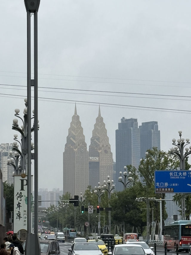 🌆 Чунцин — город, который удивляет с первой минуты.