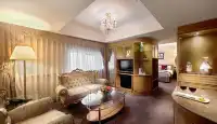 Cosmos Hotel Taipei Review