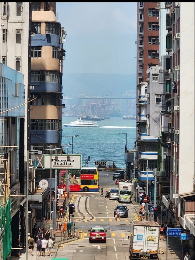 🇭🇰香港City Walk｜漫畫裏的藍色公路💙