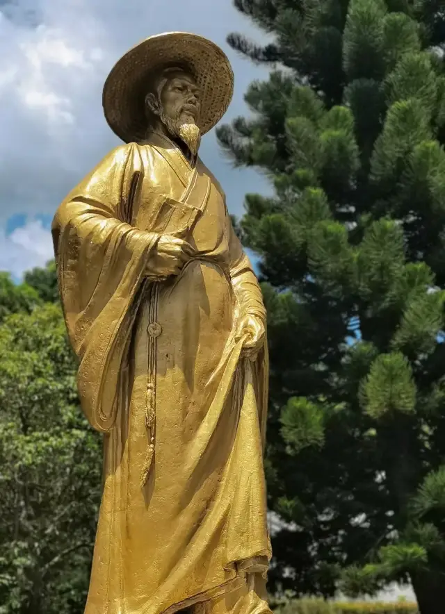 There must always be a historical first - the earliest administrative system on Hainan Island