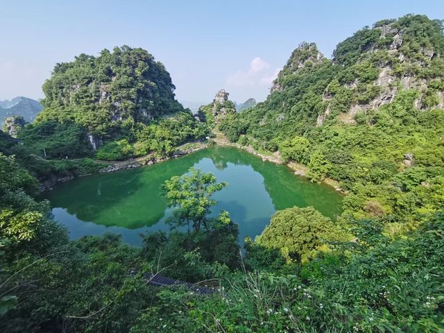 廣西來賓八仙天池如入仙境
