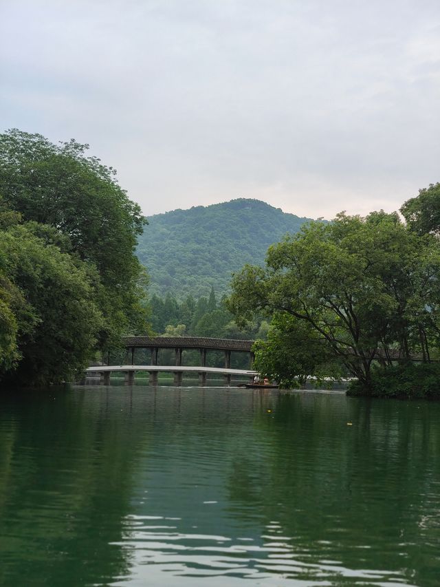 當霸總在床上醒來