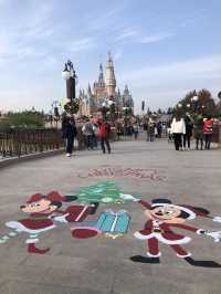 Christmas at Shanghai Disneyland 🎄