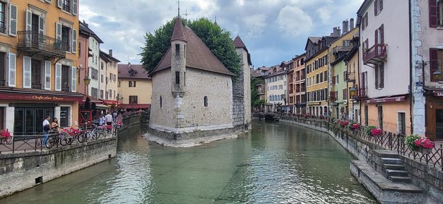 被作家雨果讚譽為法國最美小鎮的安納西Annecy