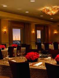 🌟 Marina Delights: Ritz-Carlton's Luxe Stay 🌊