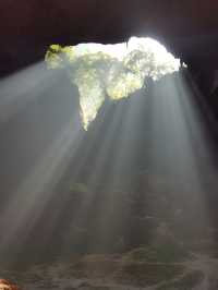 弄響天坑，陽光不會遺漏的地方。。