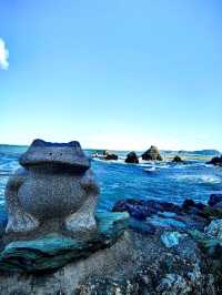 伊勢二見浦海岸。