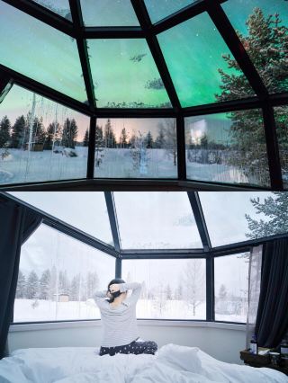 Finland | A must-stay hotel in the Arctic Circle with dreamy glass igloos. 