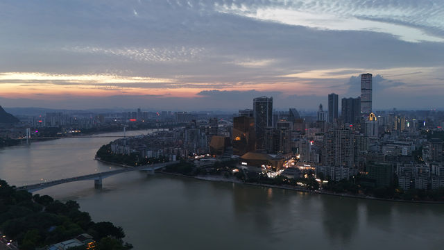 柳州，除了螺蛳粉還有很多值得去的地方。