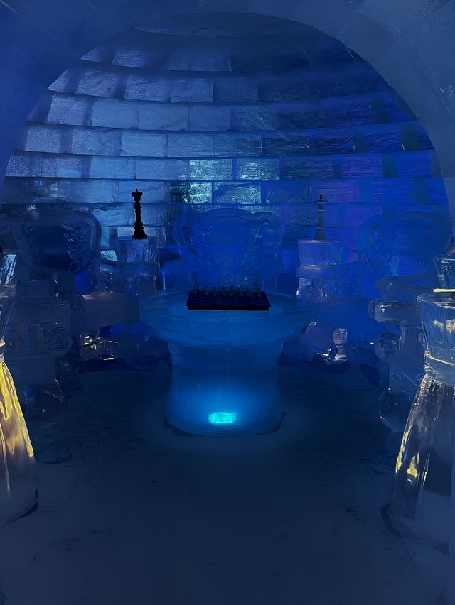哈爾濱的冰雪館，一年四季都可以看到冰雕啦