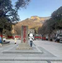 深冬的濟南靈岩寺常來靈岩，事事靈驗