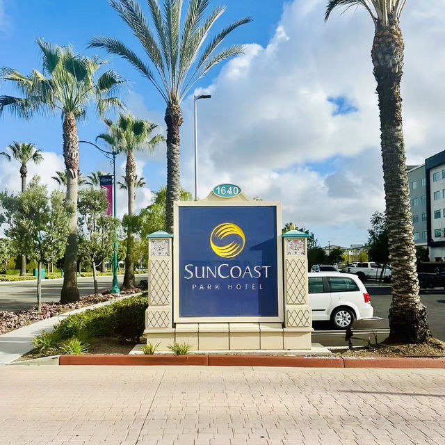 LA Anaheim Affordable Hotel | 10 minute walk to Disneyland! 
