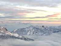 踏雪牛背山，邂逅冬日夢幻奇景