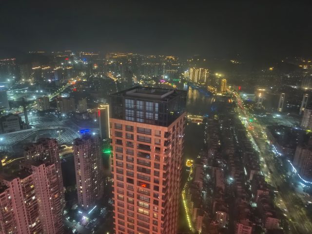 聽說是溫州酒店天花板，試試看