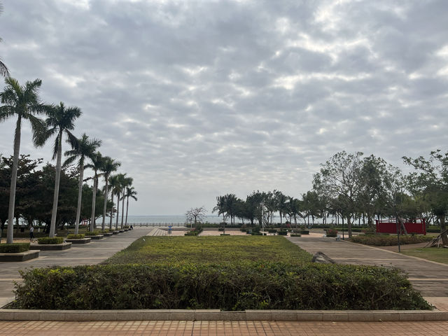 臨近洋浦濱海文化廣場