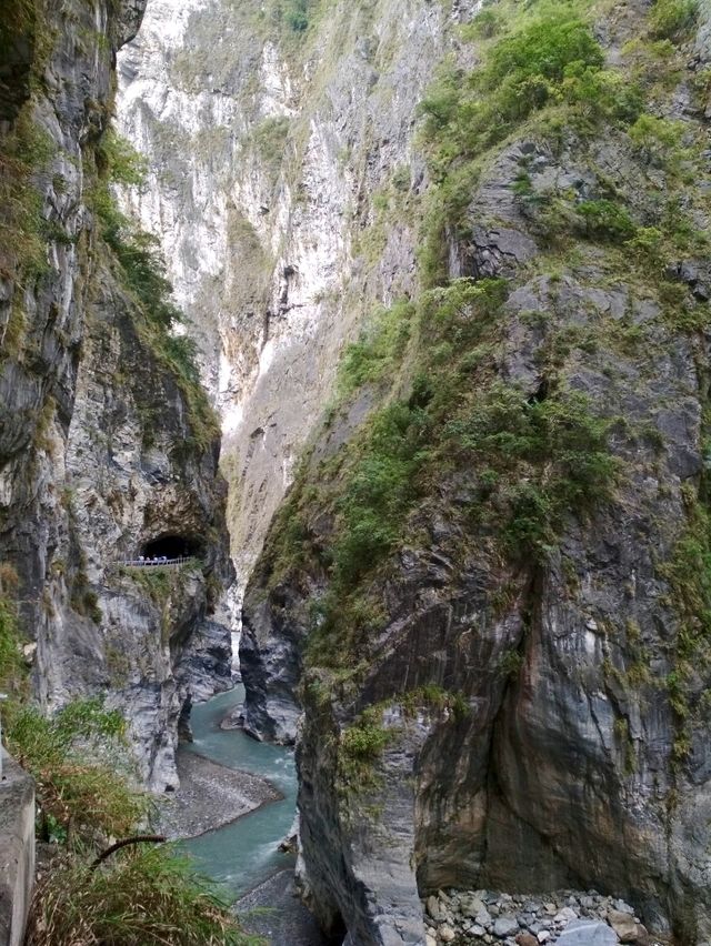 Discover the Stunning Taroko Park in Taiwan 🌄
