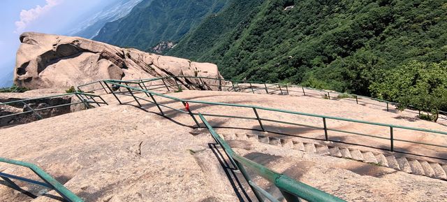 勇登丹東鳳凰山一日遊登山攻略