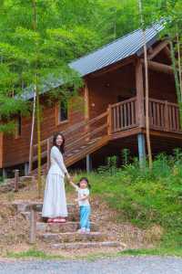 杭州自駕1小時，帶女兒入住童話木屋