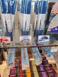 🗼東京晴空塔345米買買買攻略！必收夜光塔紀念品+紅郵筒寄明信片～ 