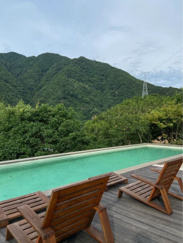 週末同朋友出發去千島湖避暑！