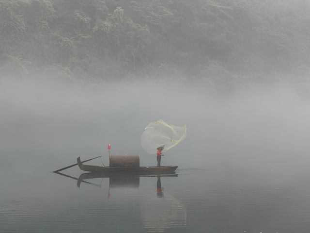 郴州旅遊攻略:山水畫卷間的仙境之旅,紅岩綠水醉人心 郴州旅遊攻略:山水畫卷間的仙境之旅,紅岩綠水醉人心