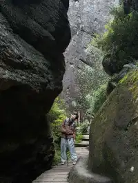 福建武夷山,徒步在最美茶道,看盡丹霞風貌