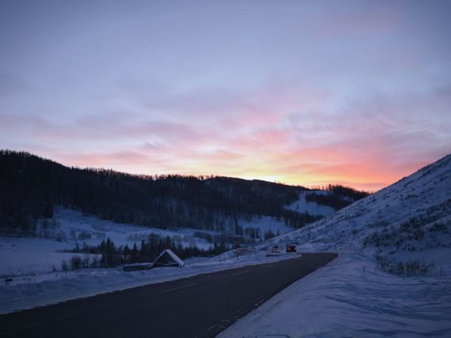 阿勒泰的日落這輩子最浪漫的視覺盛宴 阿勒泰的日落這輩子最浪漫的視覺盛宴