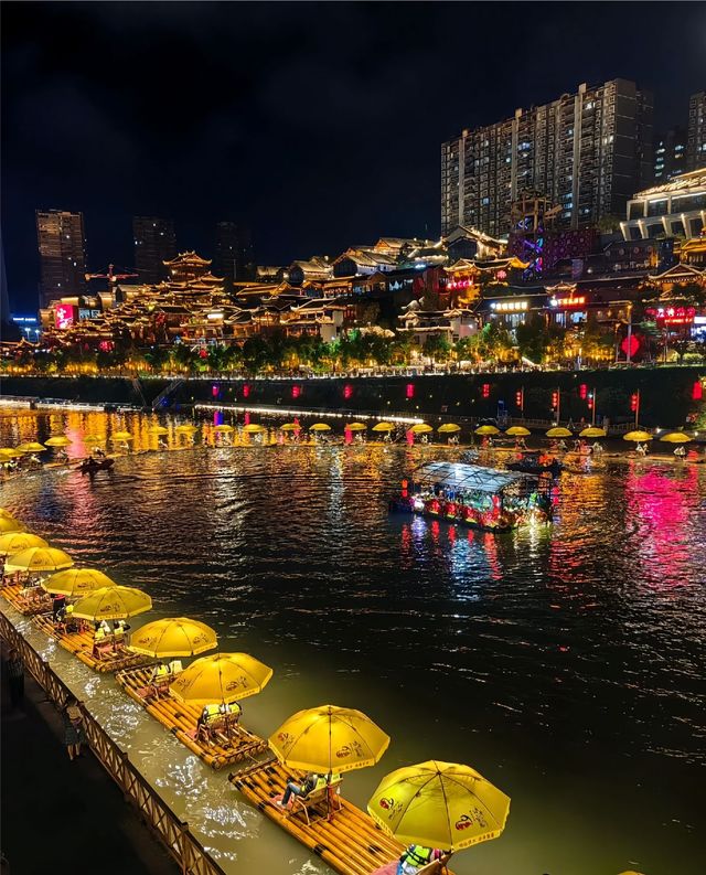 探秘人間仙境鶴峰屏山峽谷12月獨家避世指南！  屏山峽谷 恩施秘境天花板！中國版"仙本那"懸浮船