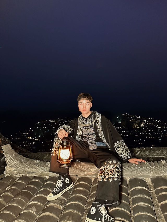 西江千戶苗寨簡直就是現實版本千與千尋的世界 西江千戶苗寨簡直就是現實版本千與千尋的世界