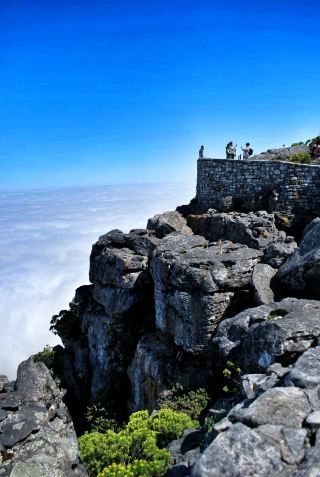 ภูเขาเทเบิลและทะเลเมฆกับกระเช้าสวรรค์