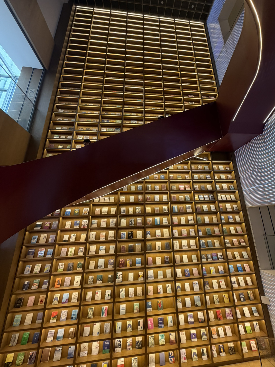 Bookworm Bliss at 锦创书城(珠江路店) 📚☕  
If you’re craving a cozy escape or a burst of literary inspiration in Nanjing, 锦创书城(珠江路店) is your perfect chill spot. This spacious bookstore offers a peaceful vibe, loads of titles, and comfy nooks for browsing, reading, or just relaxing with your latest find.

🧭 Recommended Route:  
Head straight to the main literature section for hidden gems, then explore the local culture and specialty displays. Don’t miss the café area—grab a seat, sip a coffee, and dive into your new book. Wandering the store is half the fun, and the atmosphere is perfect for slowing down.

🌟 Must-Do Experiences:  
Take your time flipping through a mix of Chinese and international titles, discover unique stationery and literary gifts, and chat with staff for personalized recommendations. If you find a quiet corner, settle in for some reading—a great way to recharge in the city's heart.

📸 Top Insta-worthy Spots:  
Snap a shot of the sunlit reading chairs by the window or the sweeping bookshelves for that classic “book lover’s paradise” look. The stylish café zone makes a dreamy backdrop for book-and-coffee pics.

💡 Practical Visiting Tips:  
Visit on weekdays or early mornings for max tranquility. Bring your favorite book if you want to just relax, but don’t miss browsing—prices are reasonable and there are often surprise discounts. Keep an eye out for special events or author signings.

⚠️ Precautions:  
Seats can fill up fast during weekends and public holidays, so arrive early for the best spot. Be mindful of store etiquette and keep noise levels low.

#Nanjing  #Bookstore  #ChillDay  #ReadingSpot  #LocalTips 
