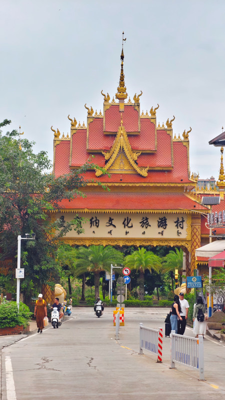 ซีซวงปันนา | ภาพถ่ายท่องเที่ยวในป่าฝนของหมู่บ้านโบราณมานเหนา