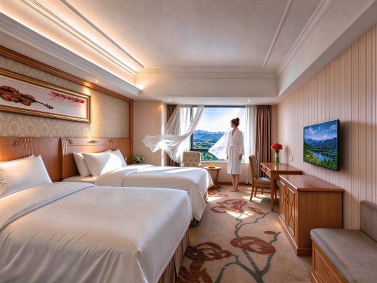 Đưa bố mẹ đi du lịch bằng ô tô đến Xing'an | Việc chọn được khách sạn phù hợp đã khiến cả gia đình vô cùng thích thú.