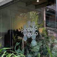 Piccolo Vicolo Café - Hidden cafe in an alley