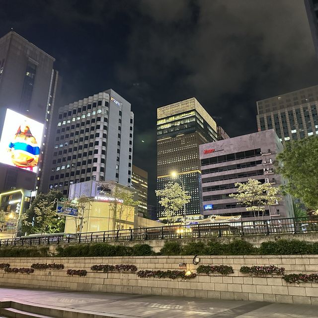 คลอง Cheonggyecheon