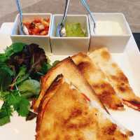 🌮🍸台北打卡飯店📍 THE LOUNGE 大廳酒吧-台北六福萬怡酒店