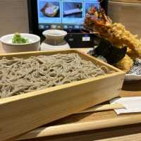 【大阪・東梅田】蕎麦本来の香りを楽しめる「石挽き十割蕎麦 玄盛 東梅田店」