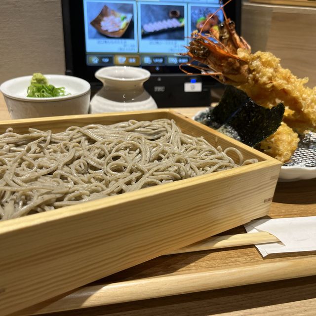 【大阪・東梅田】蕎麦本来の香りを楽しめる「石挽き十割蕎麦 玄盛 東梅田店」