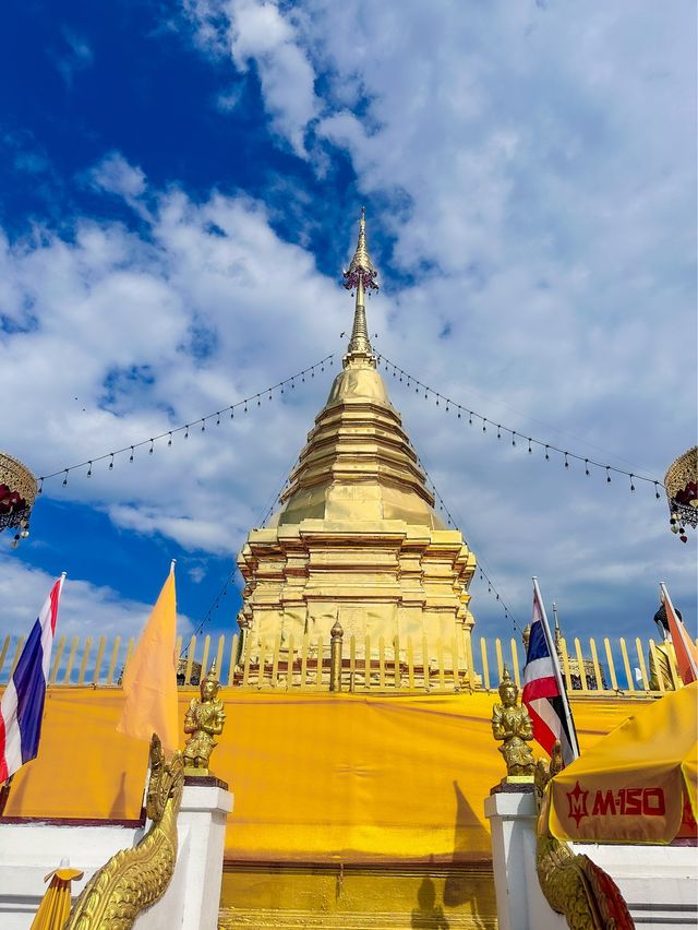 วัดพระธาตุดอยคำ เชียงใหม่ สักการะหลวงพ่อทันใจ 