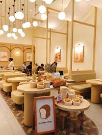泰國🇹🇭曼谷🛍️🥤🐯➕🍞 新潮甜點飲料店📍EmQuartier เอ็มควอเทียร์ 