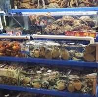Awesome seafood market